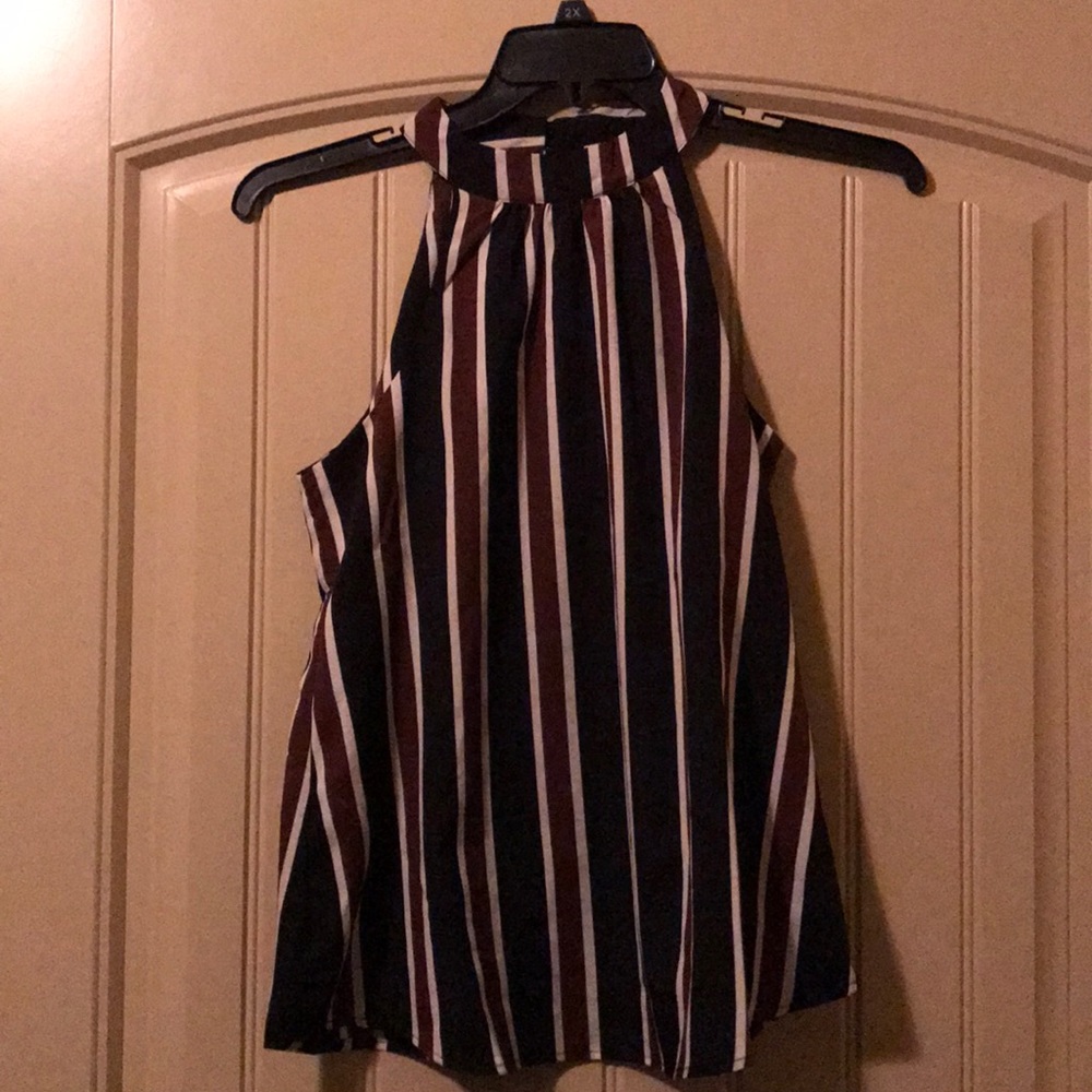 Gilli High Neck Sleeveless Top size Small